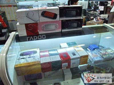 附贈7件套，破解版索尼PSP 3000套裝僅售1499元 高性價比的電子產品選擇